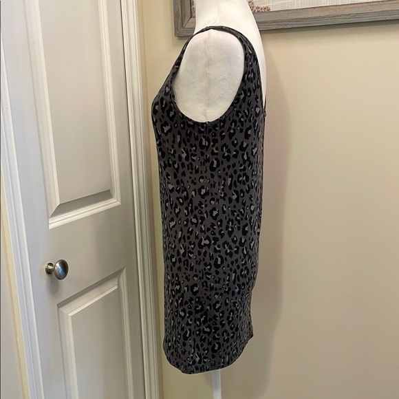 Maurices Black and Gray Leopard Fitted Sleeveless Tank Top EUC Large - Picture 6 of 13
